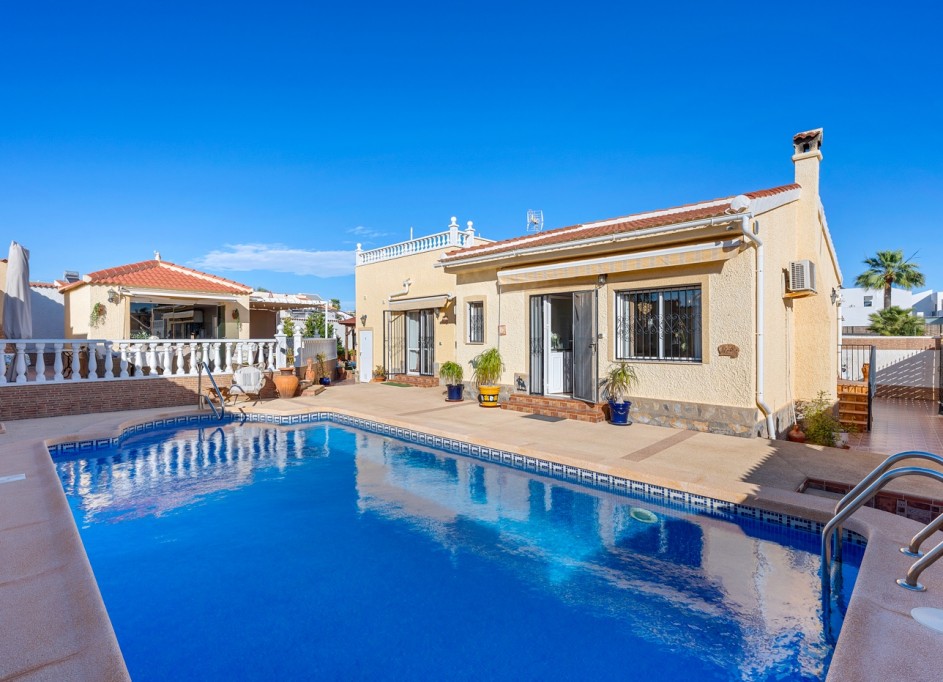 Herverkoop - Vrijstaande Villa -
Ciudad Quesada - Rojales - Dona Pepa