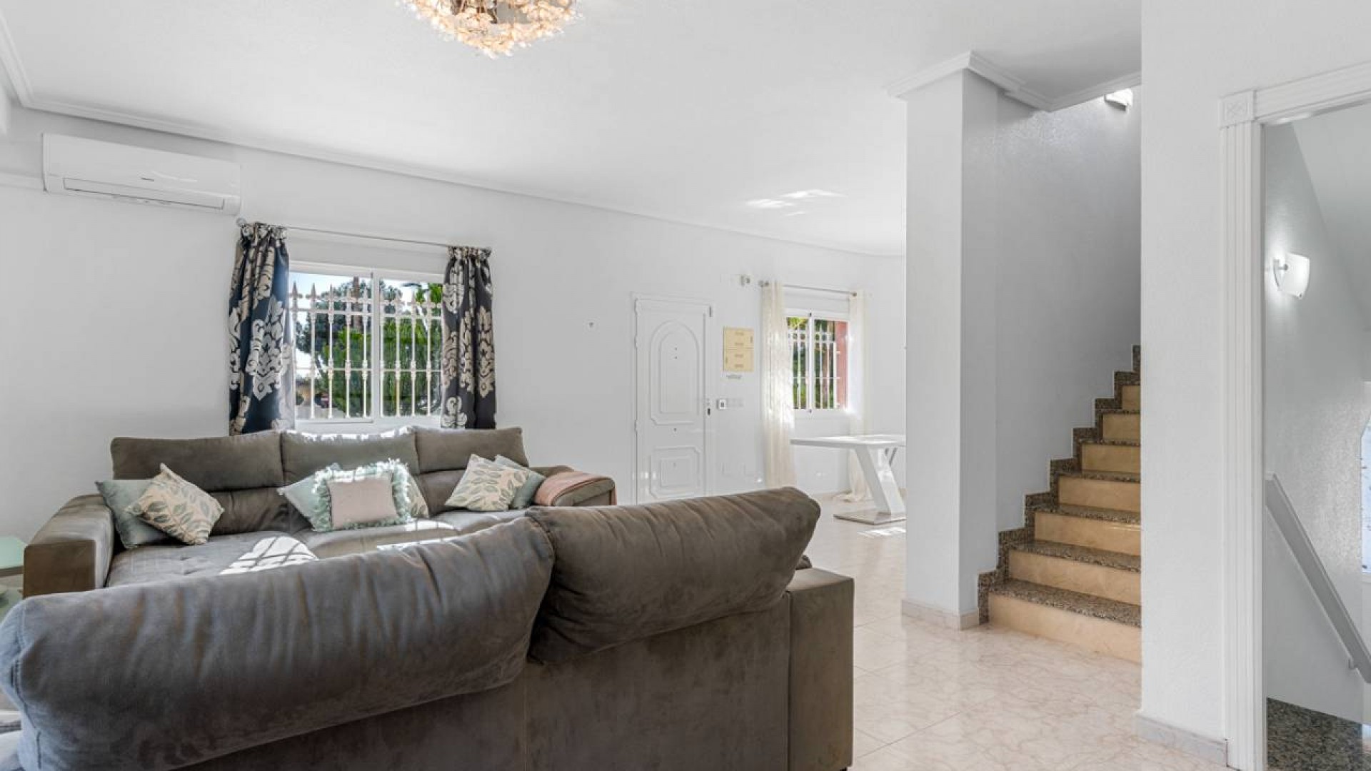 Herverkoop - Vrijstaande Villa -
Ciudad Quesada - Rojales - Dona Pepa