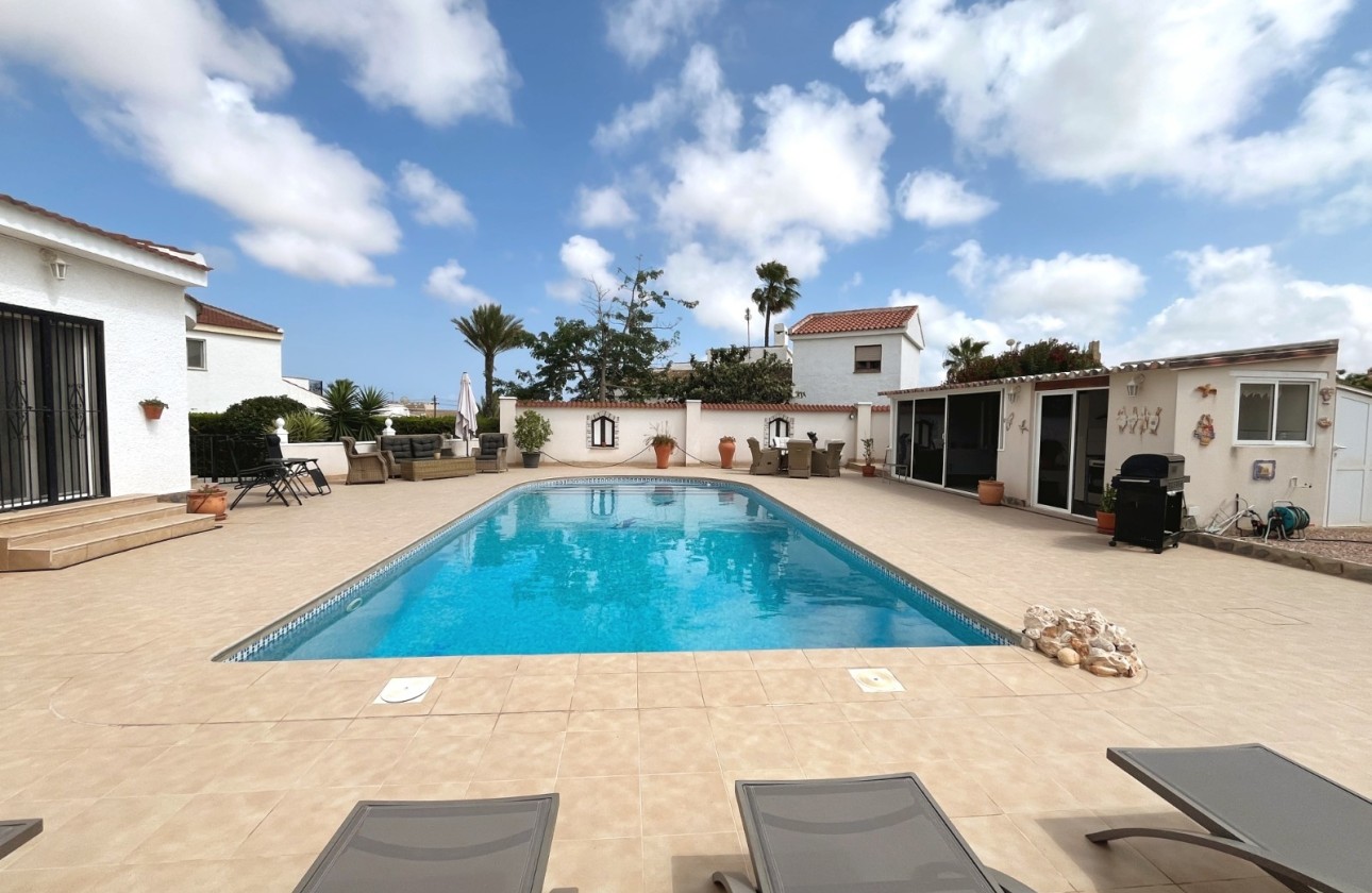 Herverkoop - Vrijstaande villa -
Ciudad Quesada - Rojales - Upper Golf