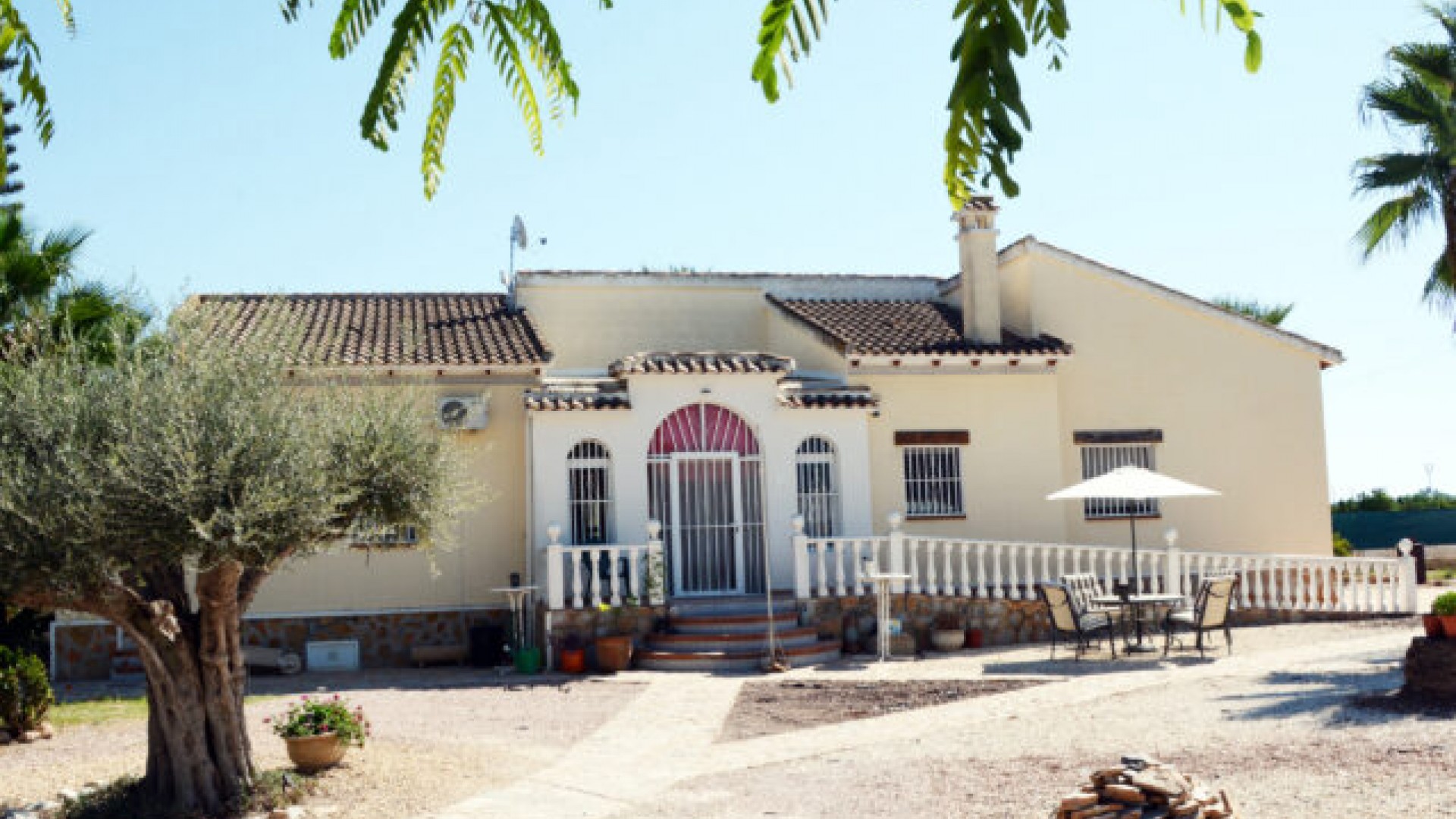 Herverkoop - Vrijstaande Villa -
Daya Vieja