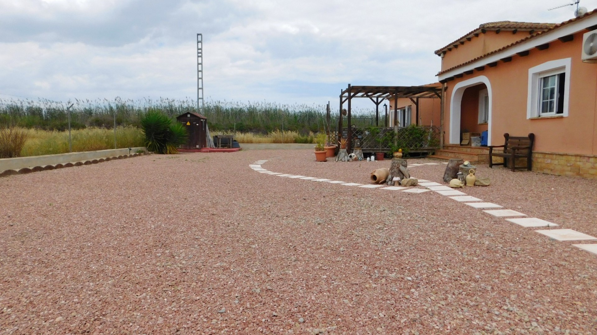 Herverkoop - Vrijstaande Villa -
Dolores