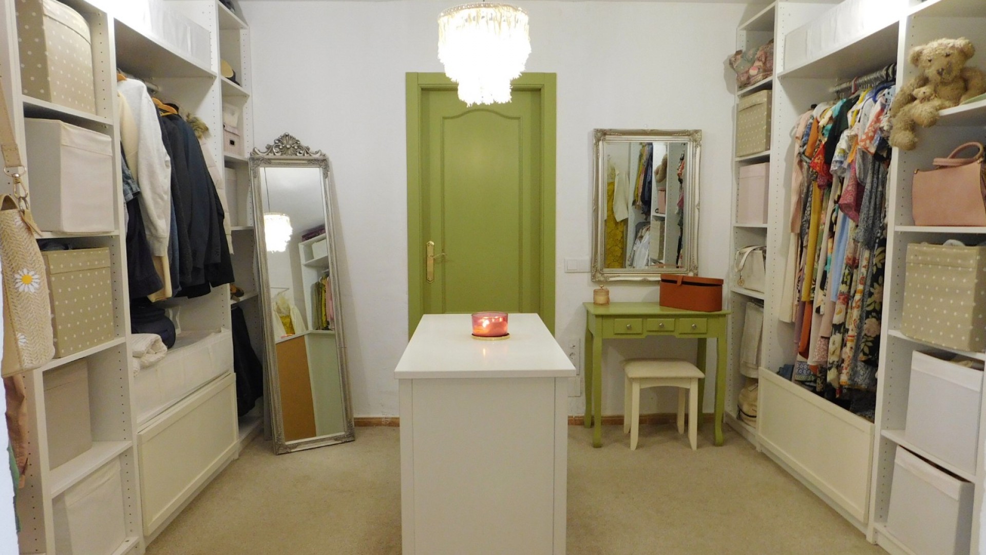 Herverkoop - Vrijstaande Villa -
Dolores