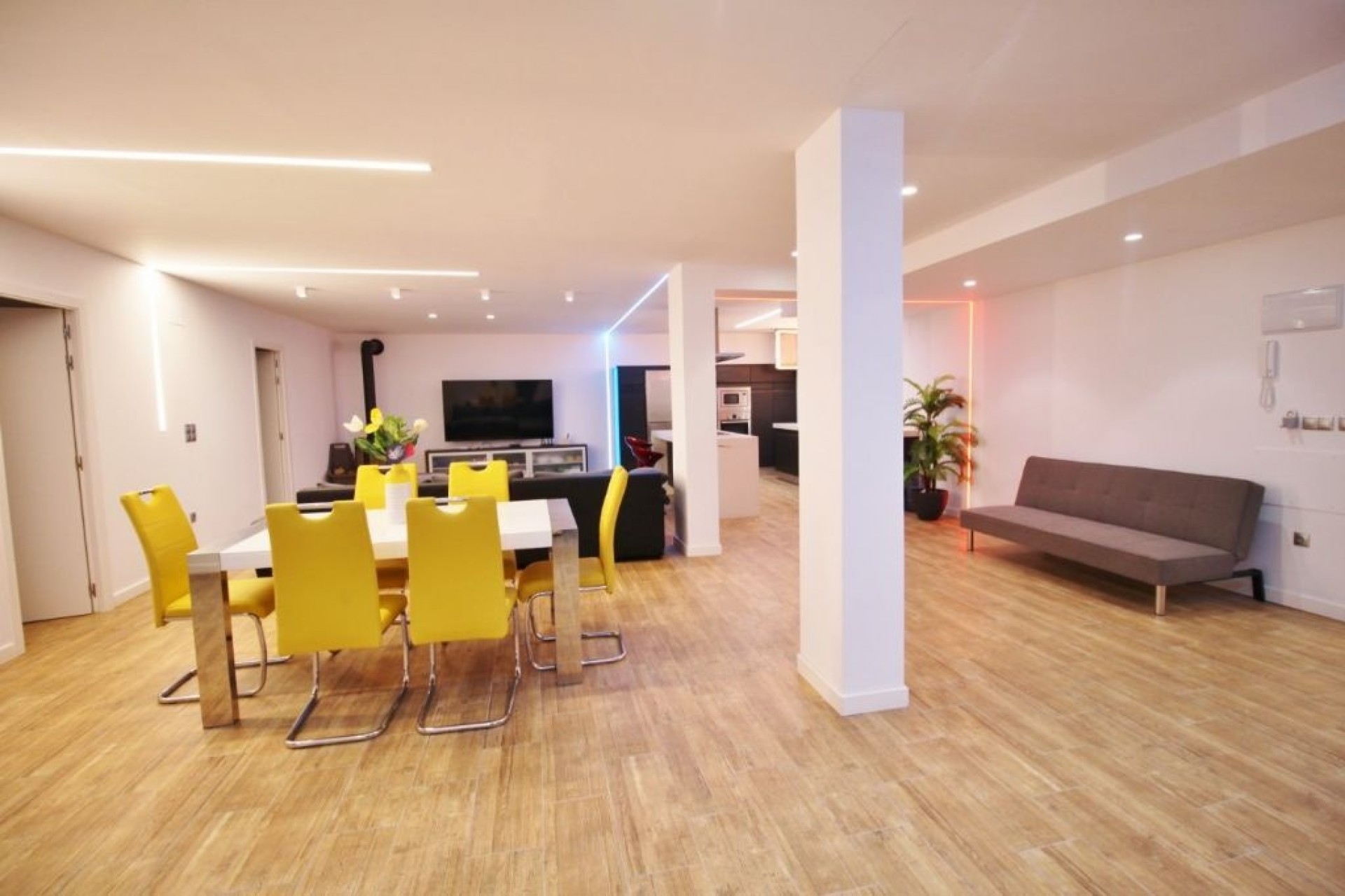 Herverkoop - Vrijstaande Villa -
El Campello