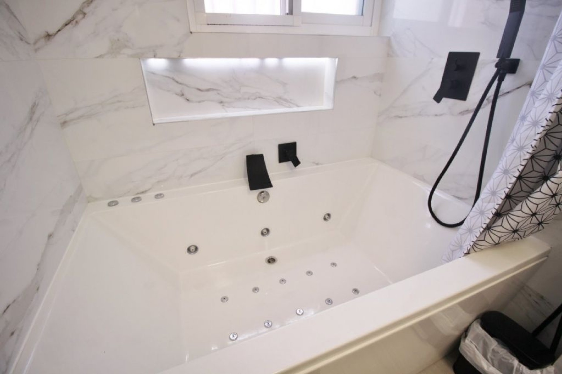 Herverkoop - Vrijstaande Villa -
El Campello