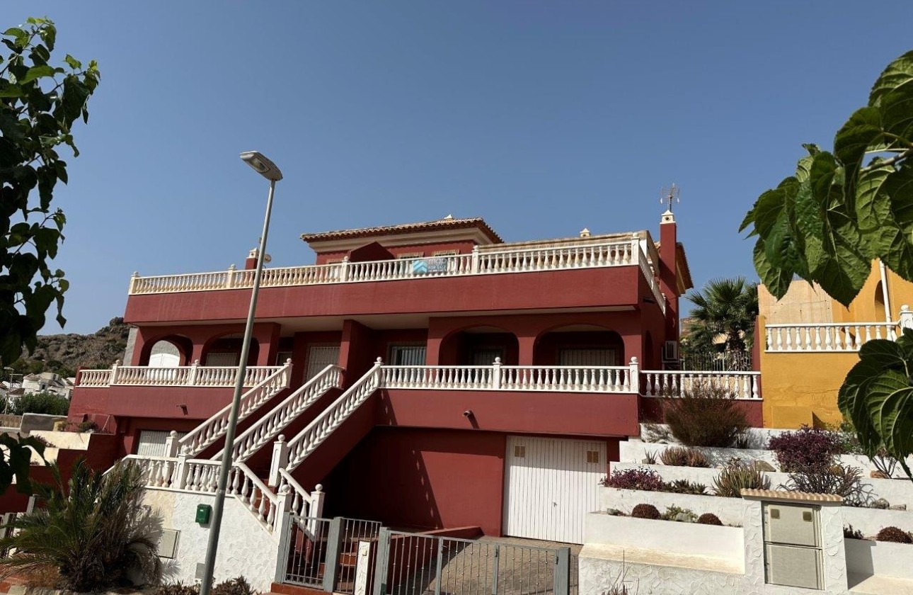 Herverkoop - Vrijstaande Villa -
El Carmoli - Los Urrutias