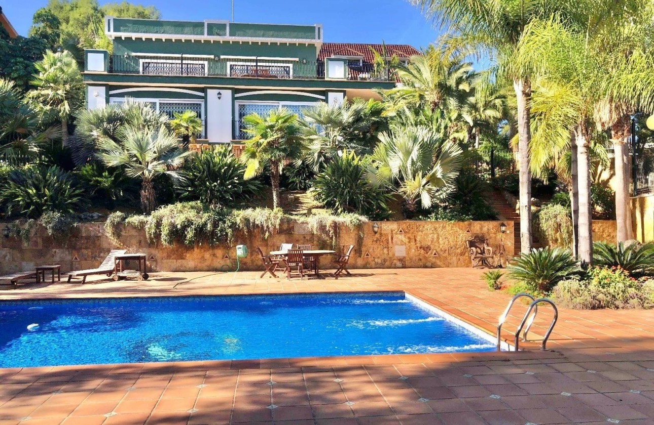 Herverkoop - Vrijstaande Villa -
El Palmar