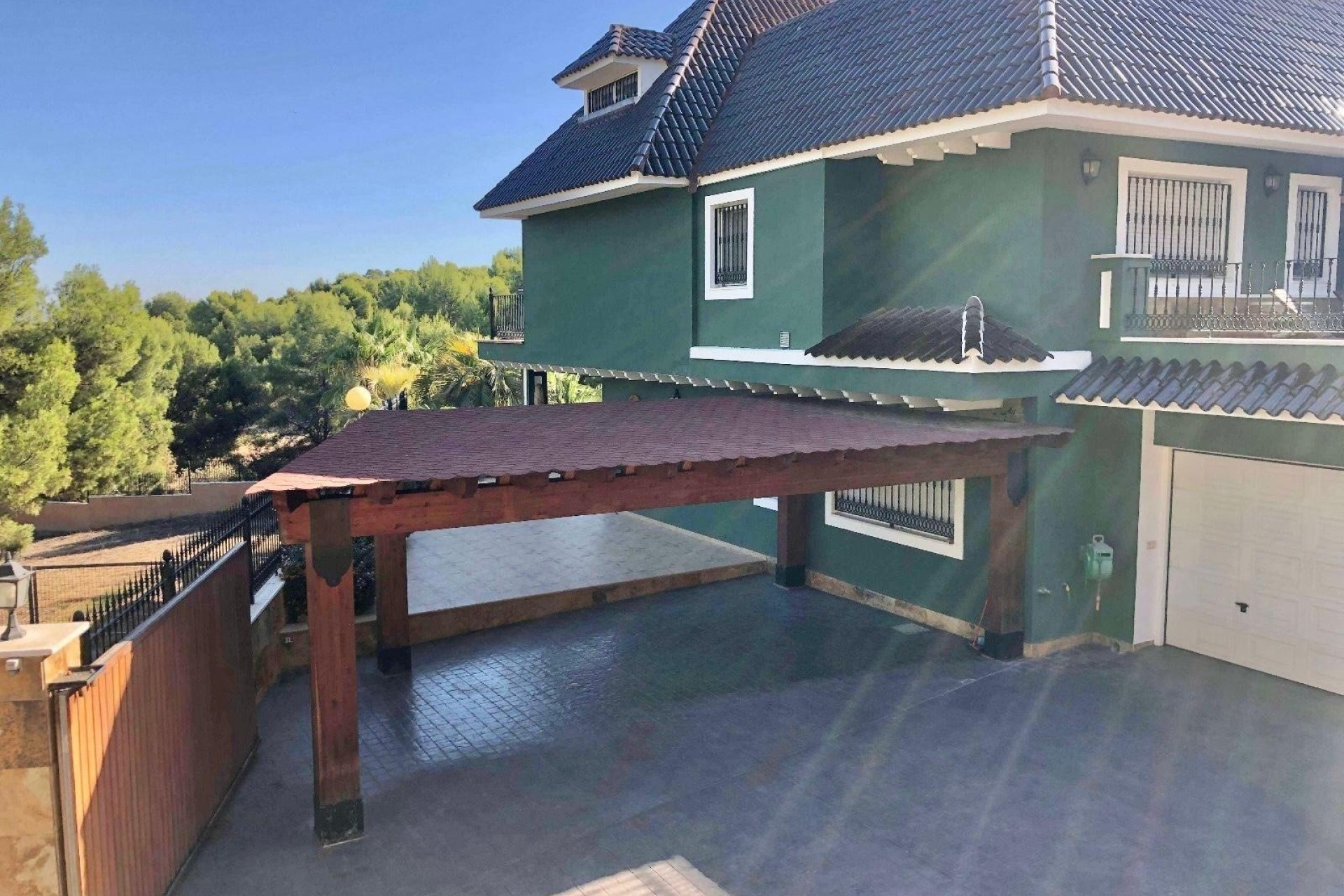 Herverkoop - Vrijstaande Villa -
El Palmar