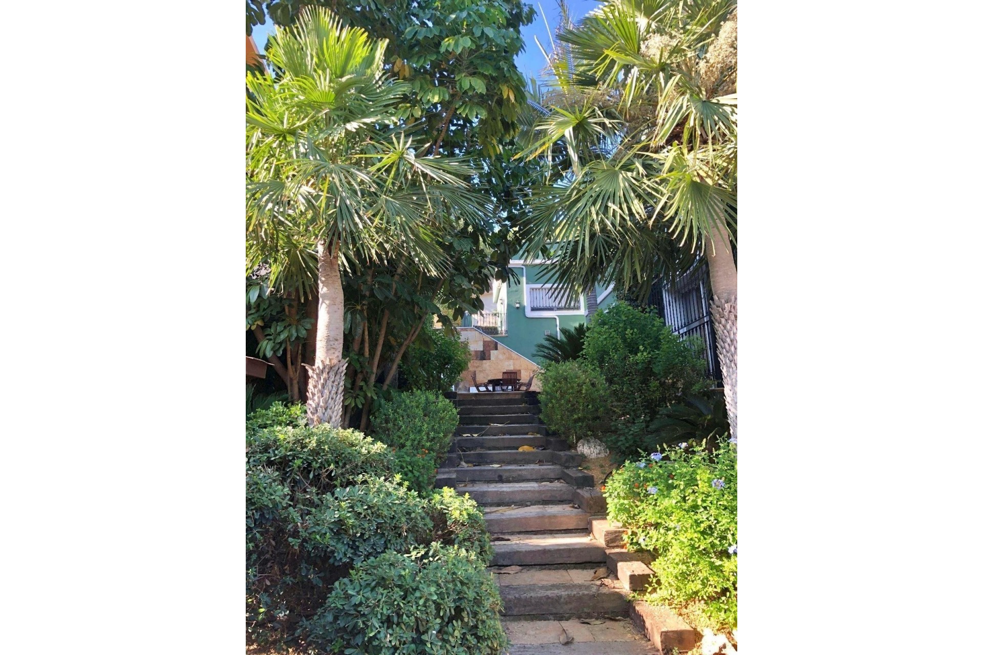Herverkoop - Vrijstaande Villa -
El Palmar