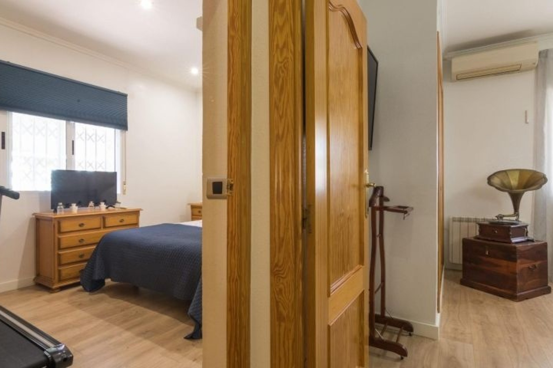 Herverkoop - Vrijstaande Villa -
Elche