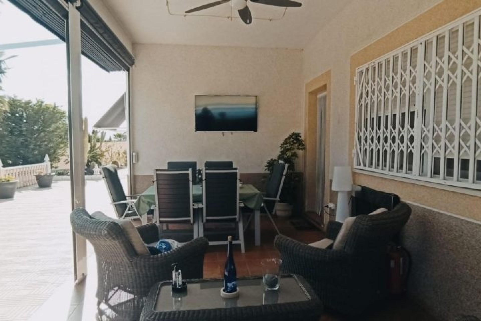 Herverkoop - Vrijstaande Villa -
Elche