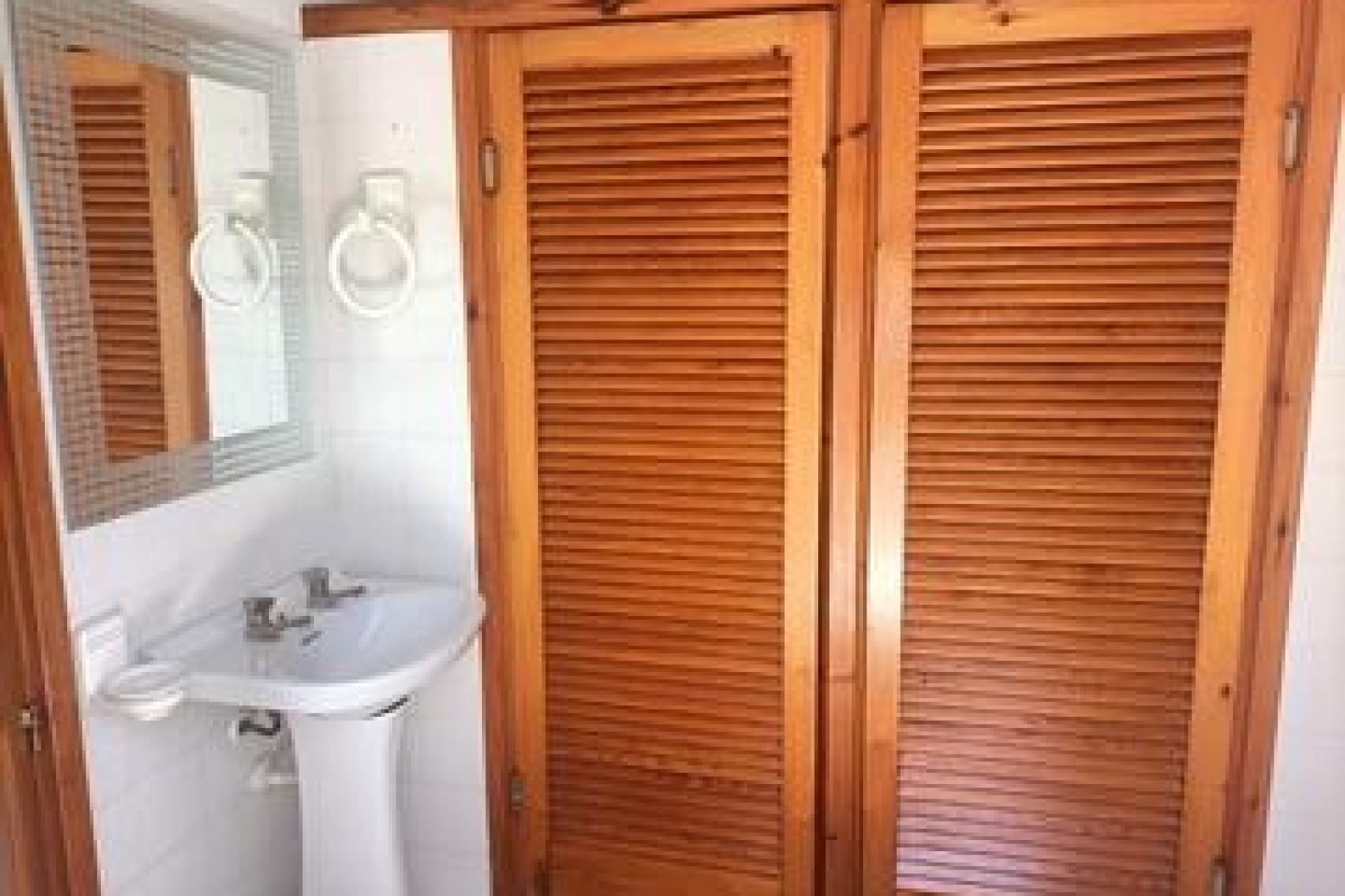 Herverkoop - Vrijstaande Villa -
Elche