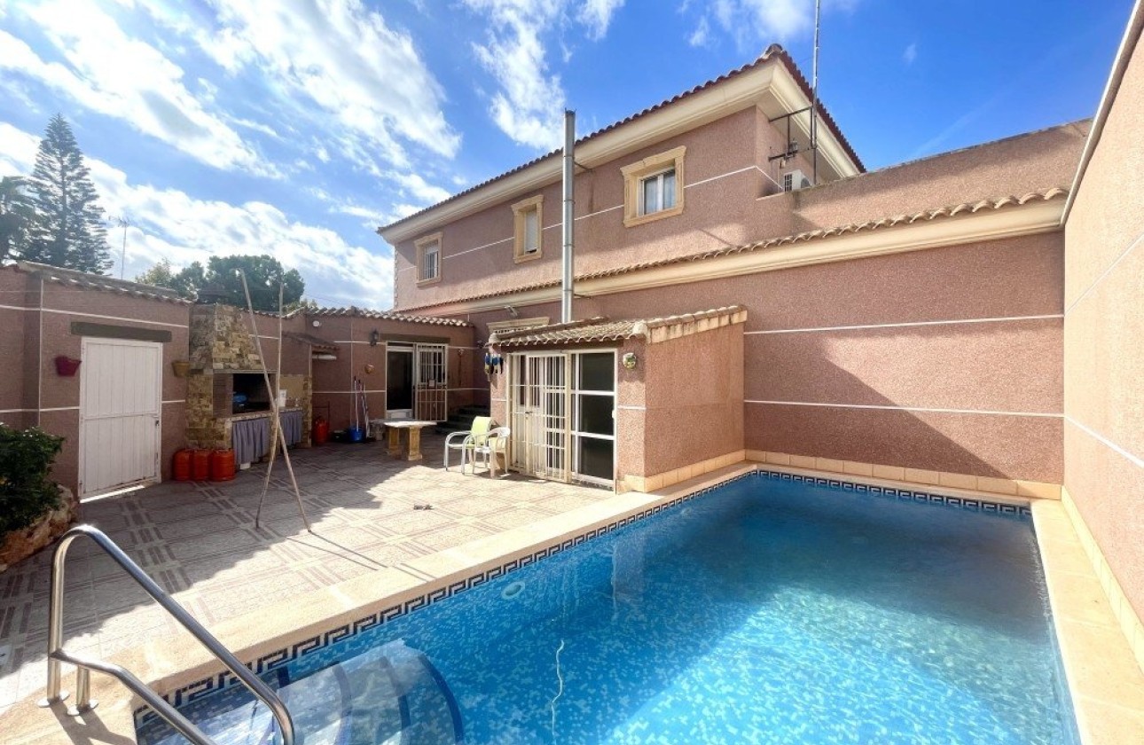 Herverkoop - Vrijstaande Villa -
Formentera del Segura - Costa Blanca