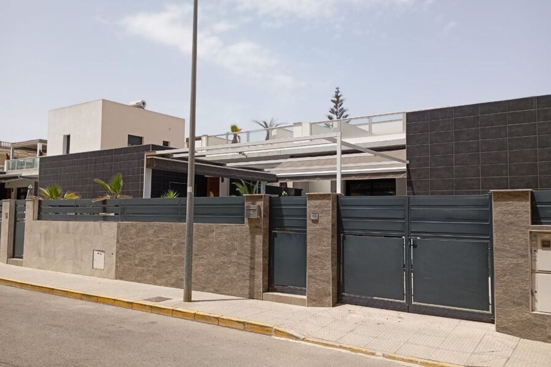 Herverkoop - Vrijstaande Villa -
Formentera del Segura - Formentera de Segura