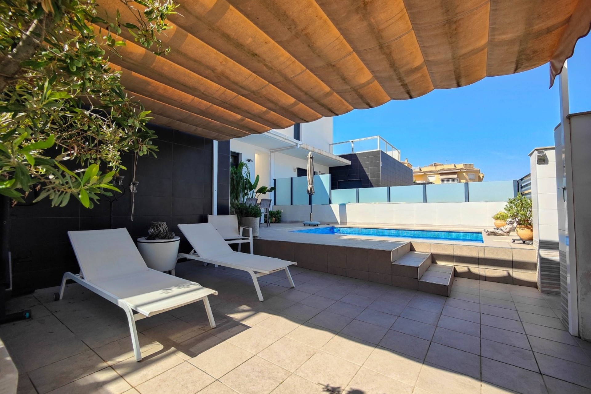 Herverkoop - Vrijstaande Villa -
Formentera del Segura - Formentera de Segura