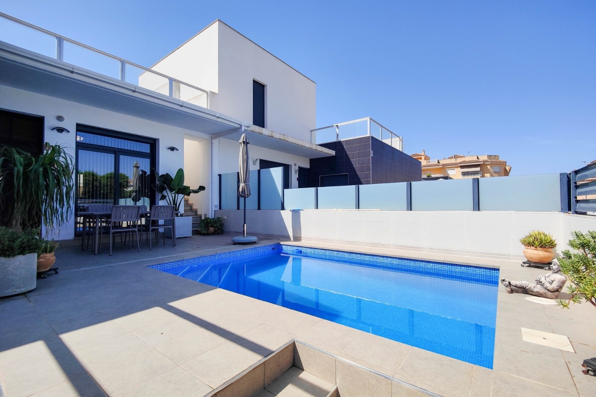 Herverkoop - Vrijstaande Villa -
Formentera del Segura - Formentera de Segura