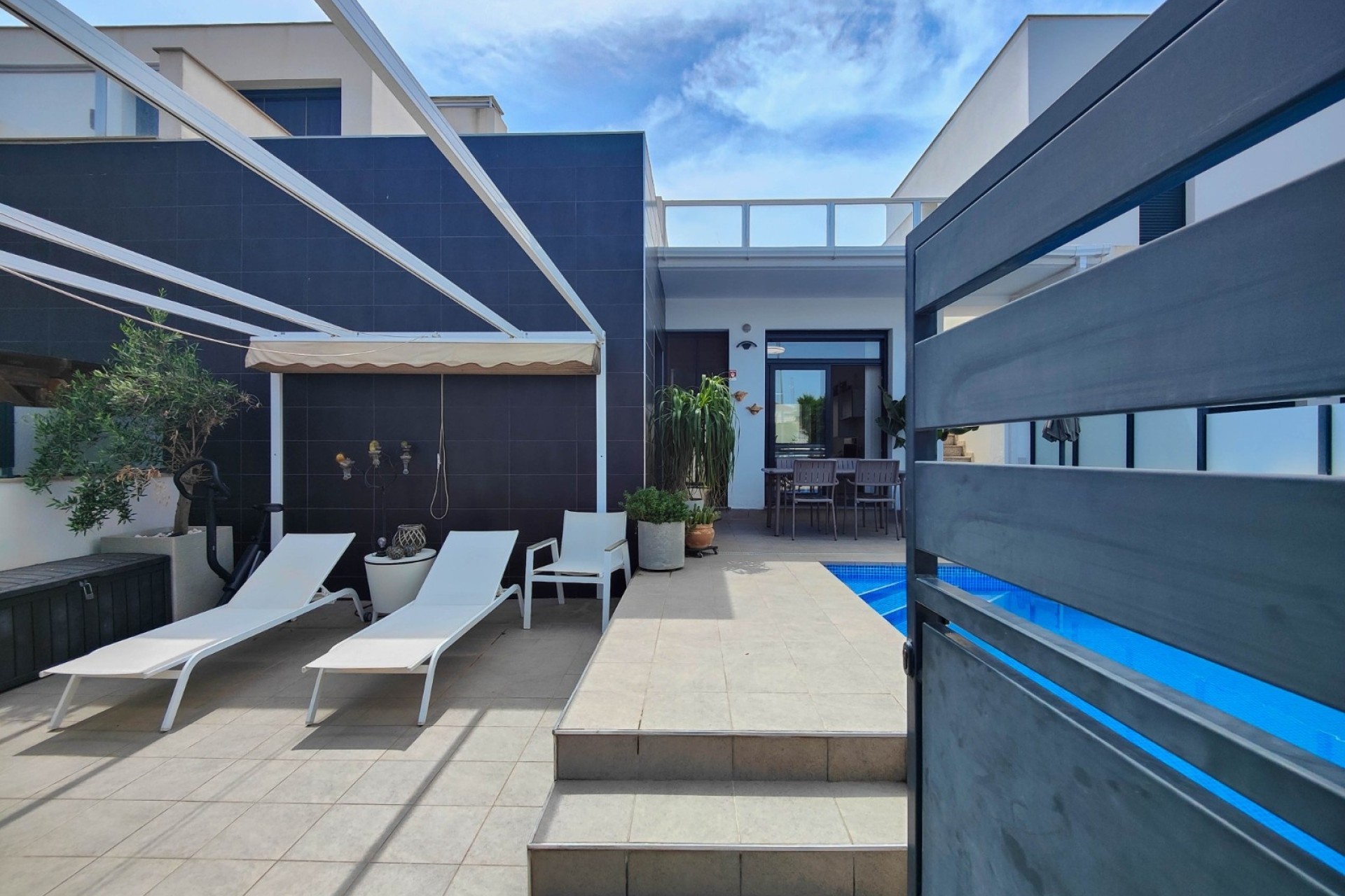 Herverkoop - Vrijstaande Villa -
Formentera del Segura - Formentera de Segura