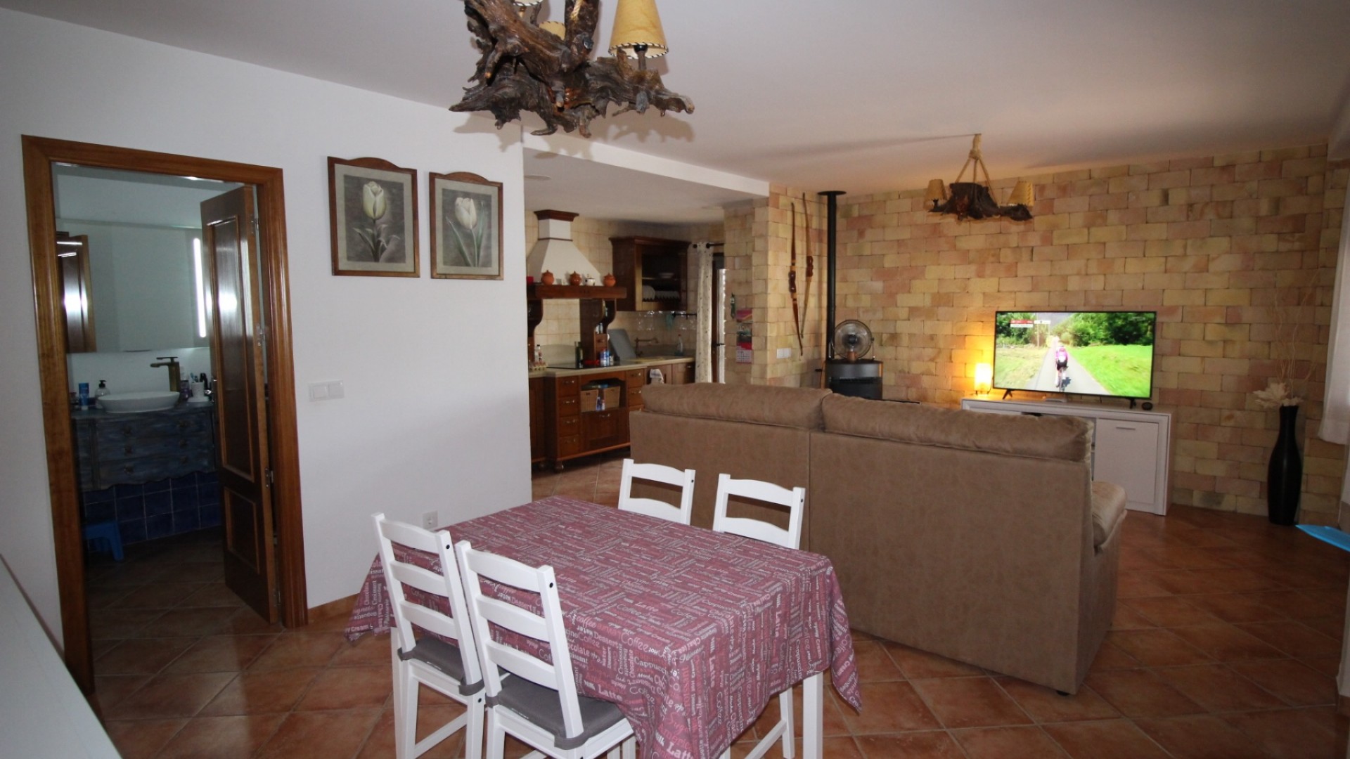 Herverkoop - Vrijstaande Villa -
Fortuna