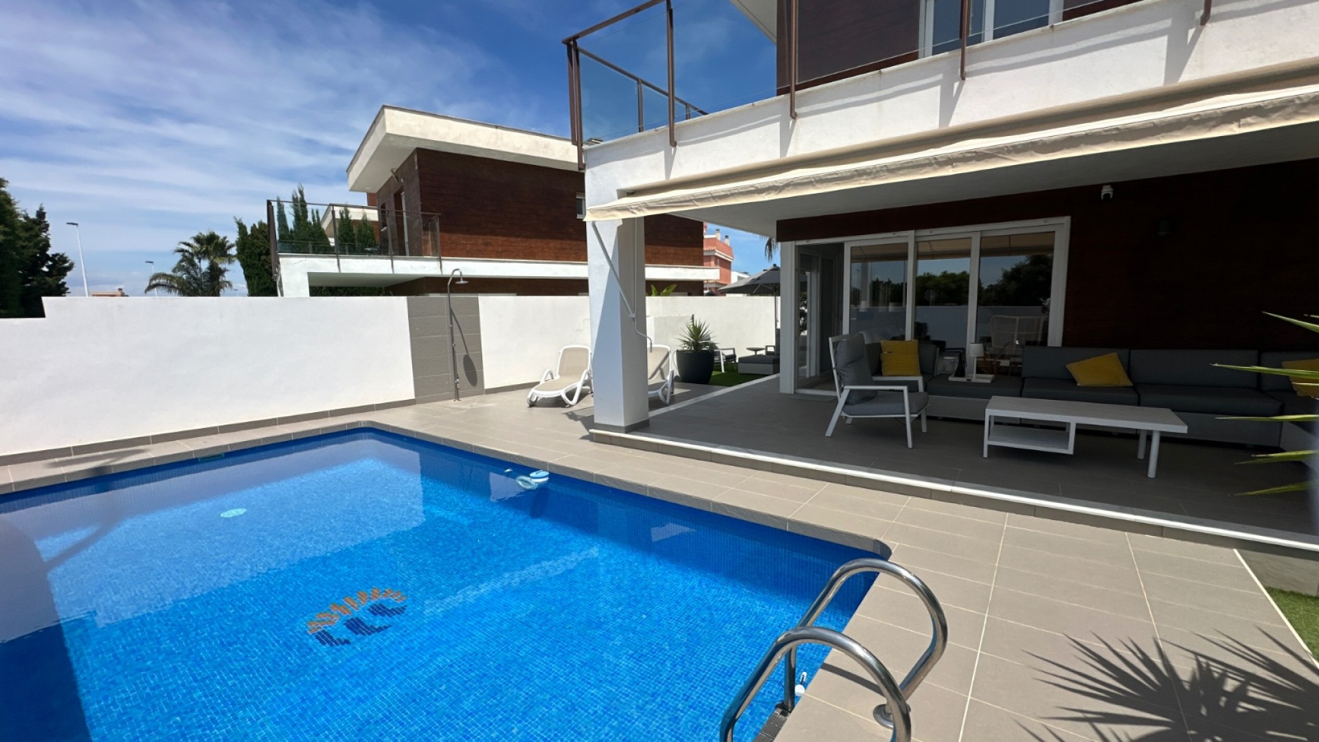 Herverkoop - Vrijstaande Villa -
Gran Alacant