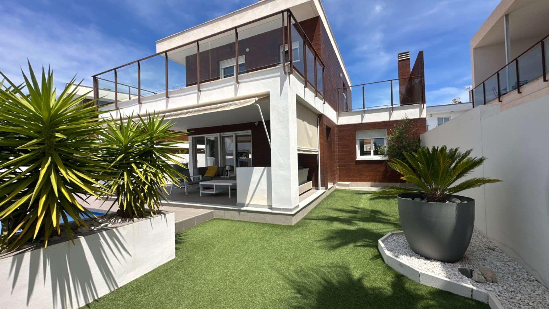 Herverkoop - Vrijstaande Villa -
Gran Alacant