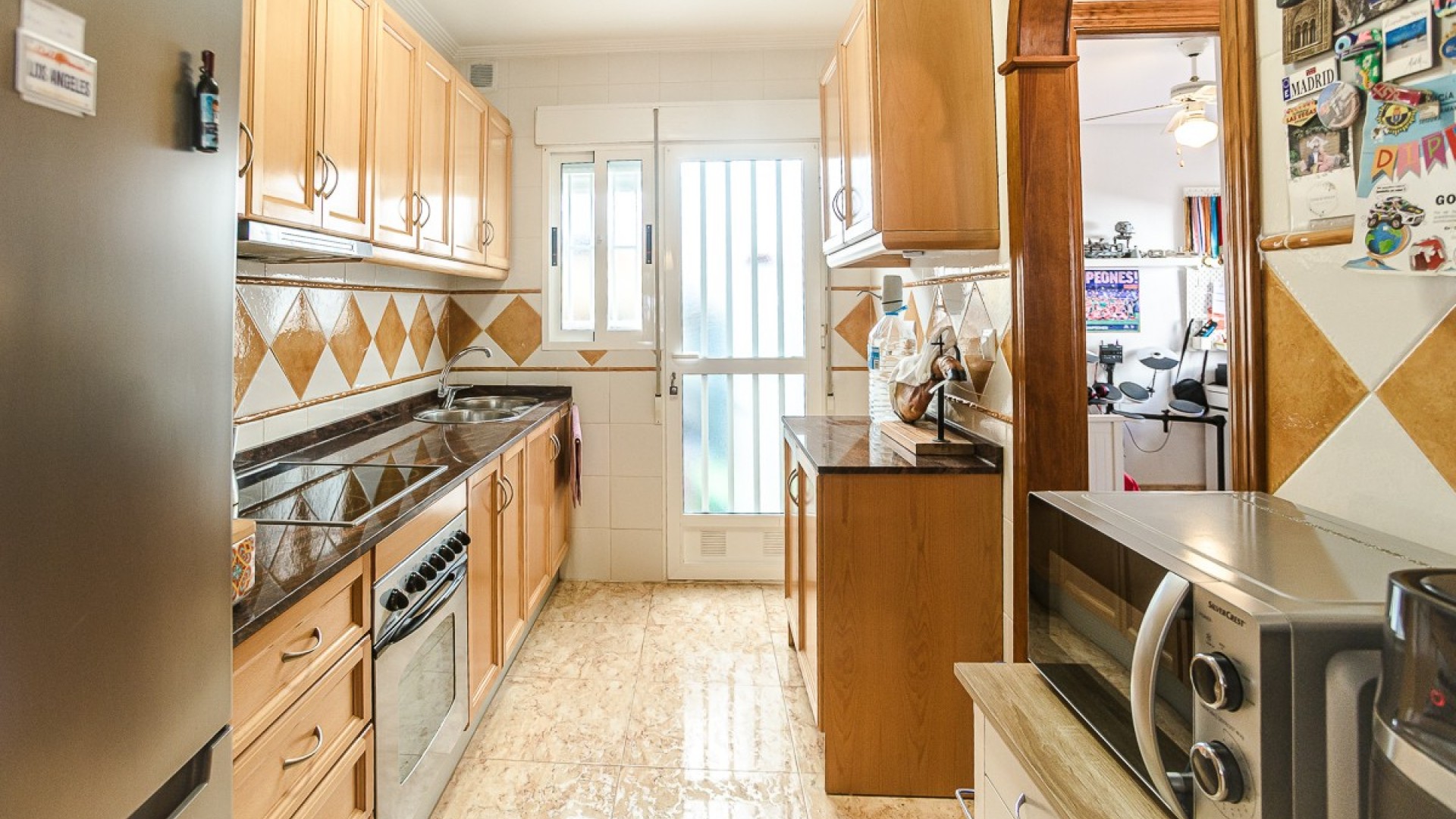 Herverkoop - Vrijstaande Villa -
Guardamar del Segura - El Raso