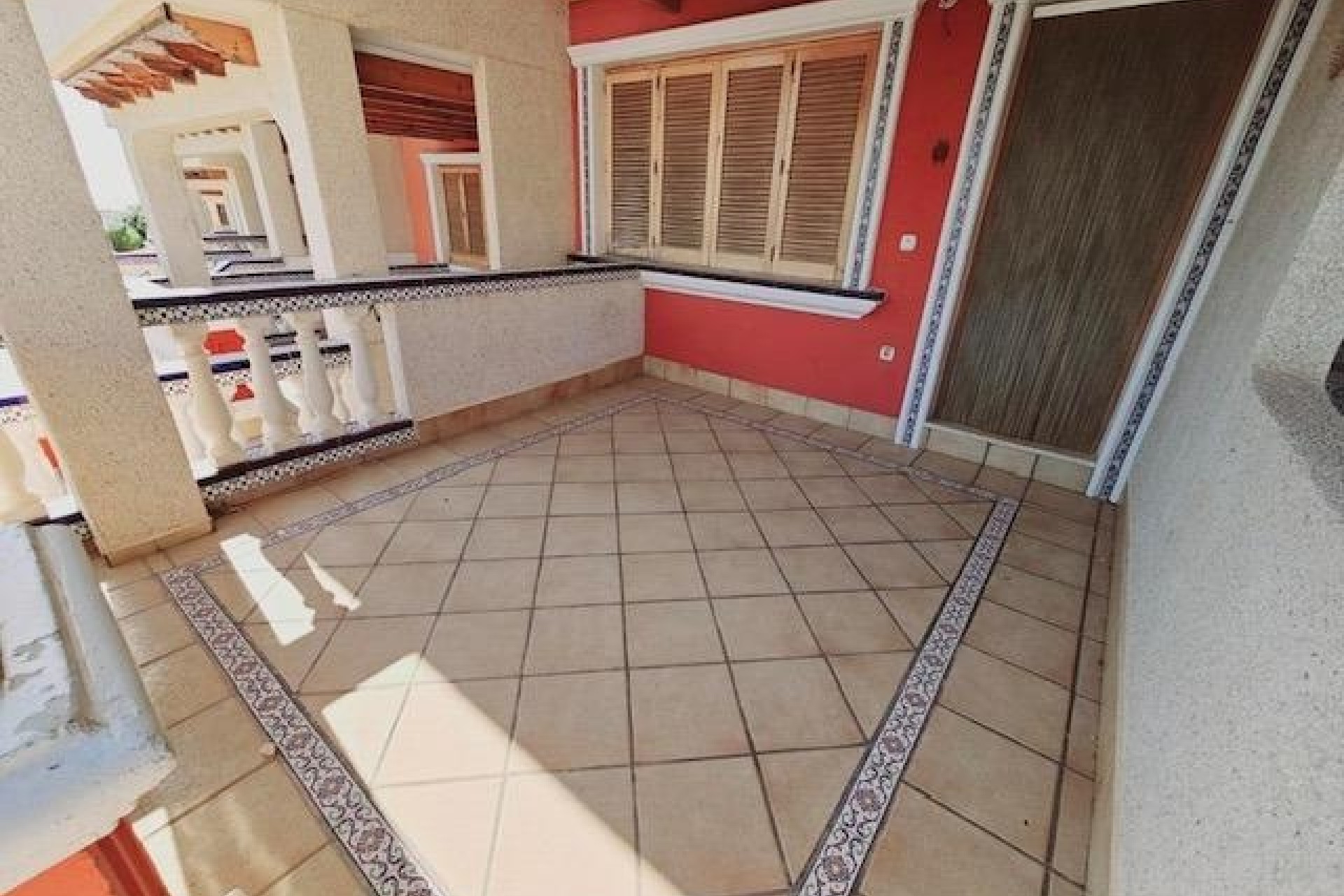 Herverkoop - Vrijstaande Villa -
Guardamar del Segura - Guarmar Del Segura