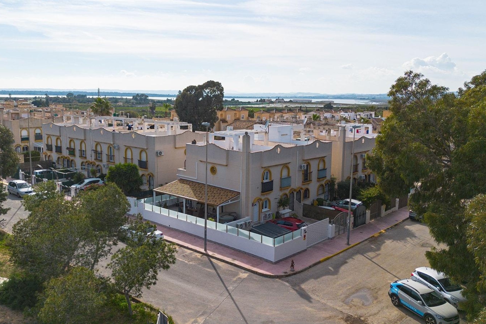 Herverkoop - Vrijstaande Villa -
Guardamar del Segura - Urbanizaciones