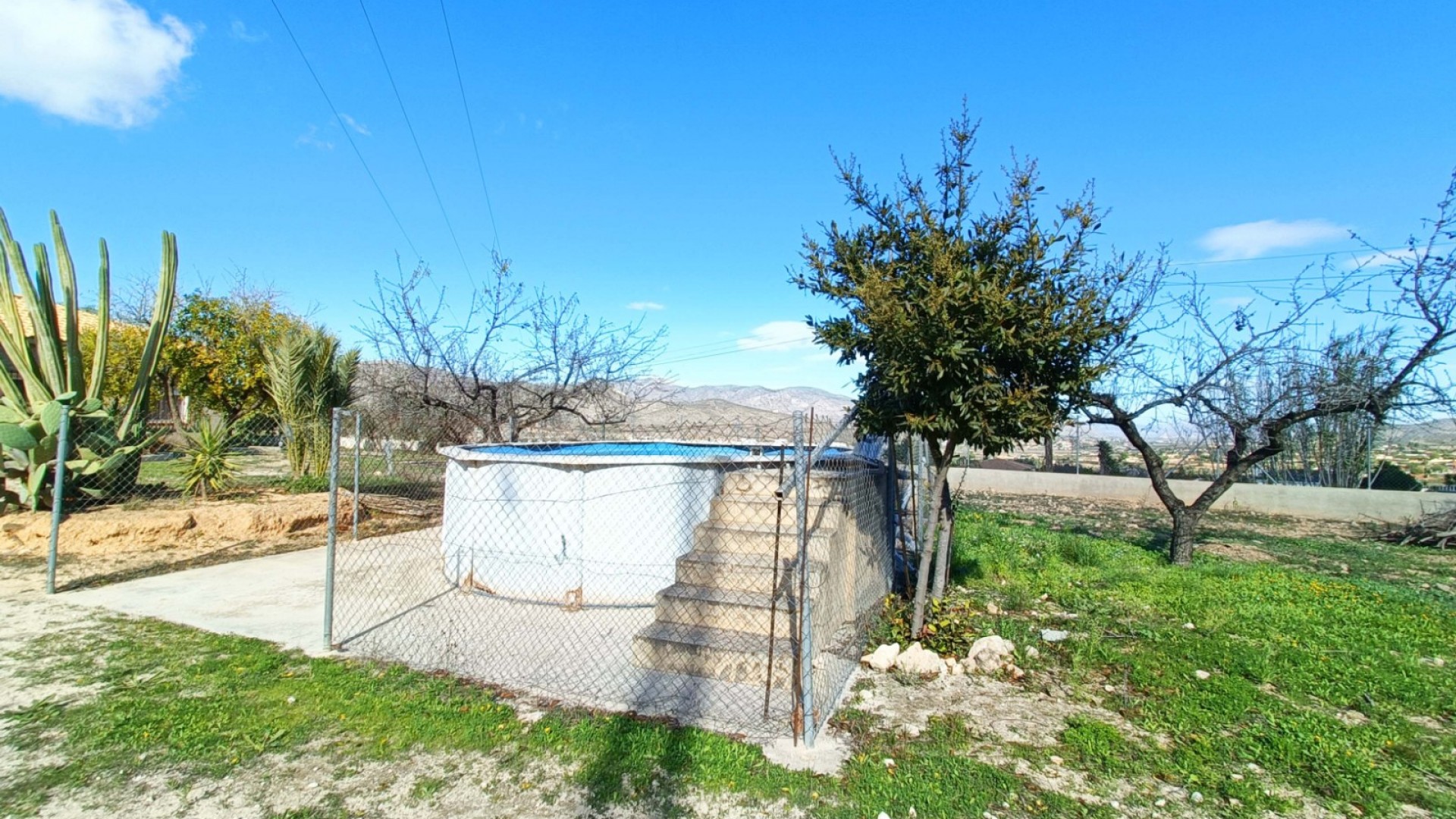 Herverkoop - Vrijstaande Villa -
Hondón de los Fráiles