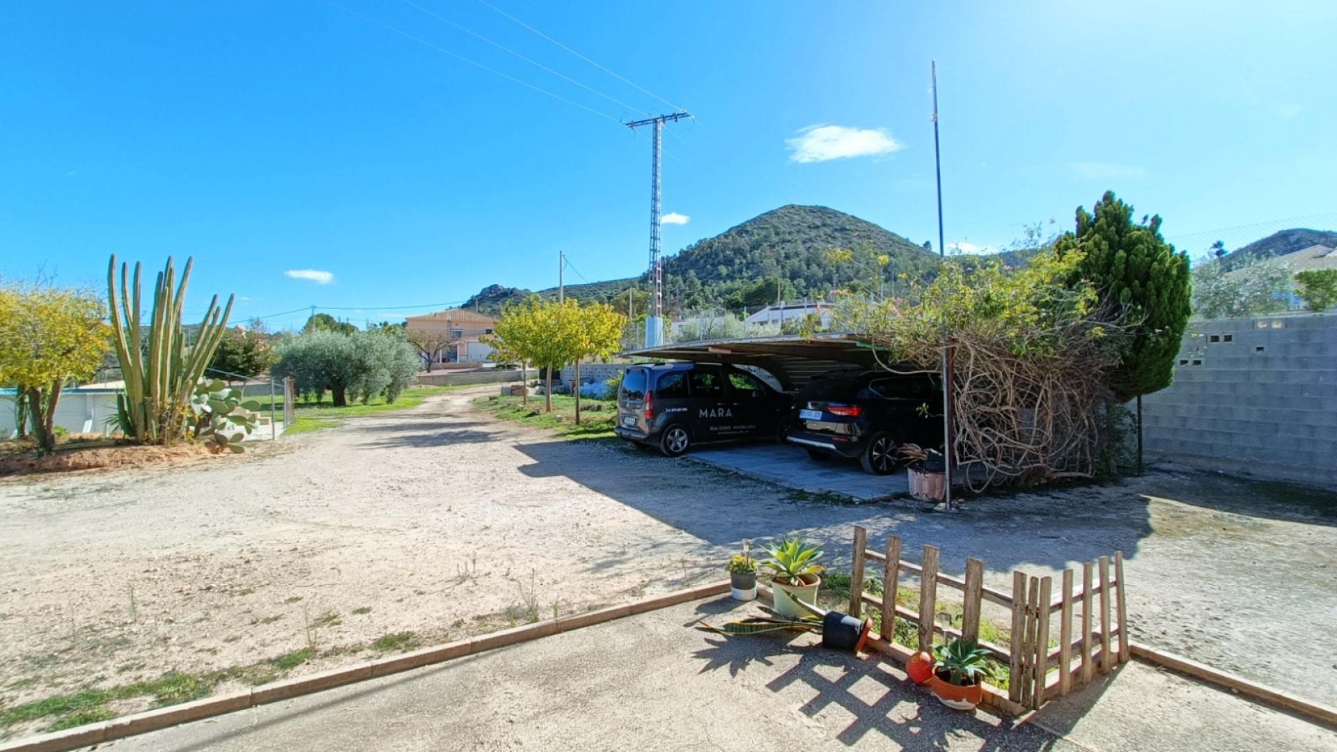 Herverkoop - Vrijstaande Villa -
Hondón de los Fráiles