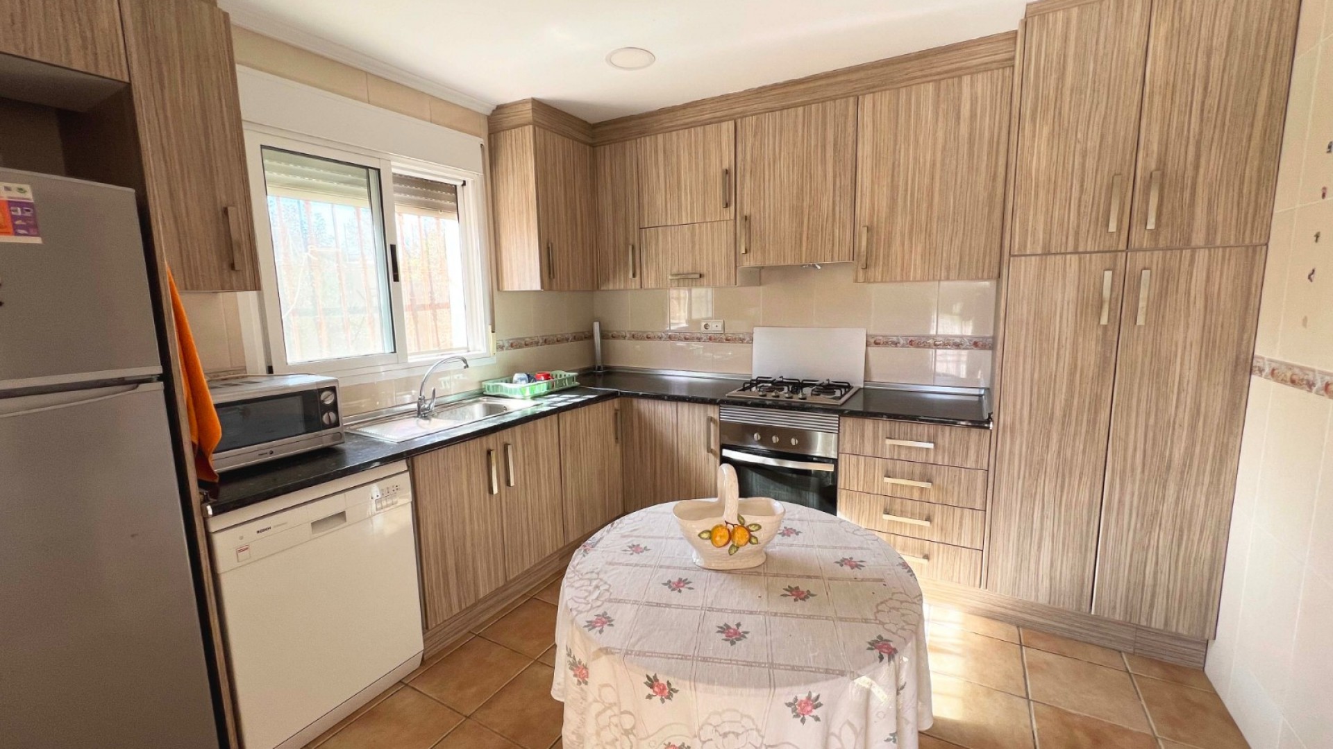 Herverkoop - Vrijstaande Villa -
Hondón de los Fráiles