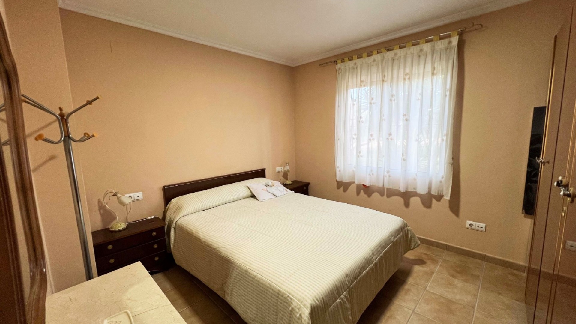 Herverkoop - Vrijstaande Villa -
Hondón de los Fráiles