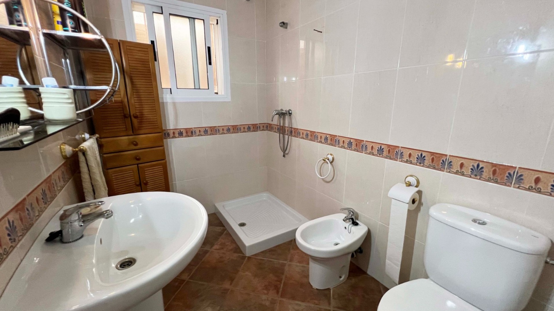 Herverkoop - Vrijstaande Villa -
Hondón de los Fráiles