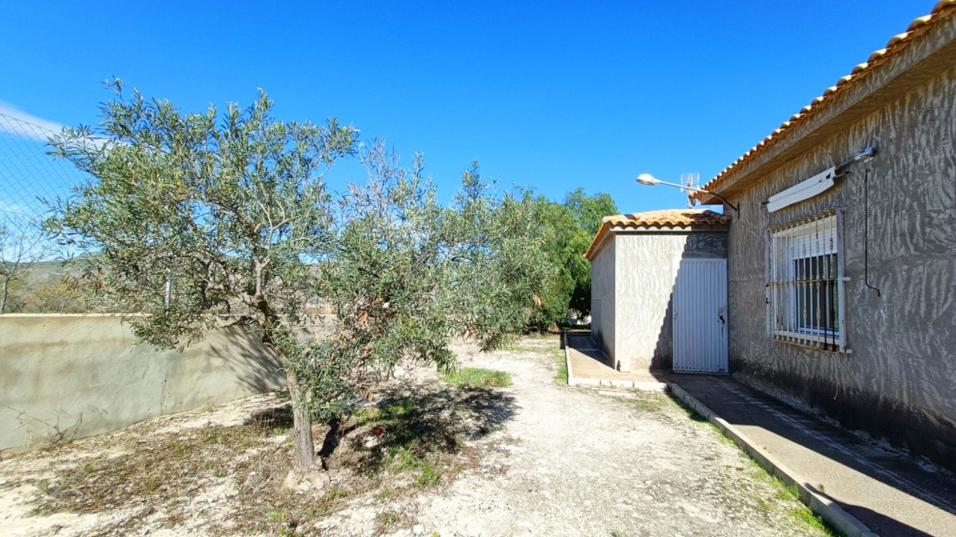 Herverkoop - Vrijstaande Villa -
Hondón de los Fráiles