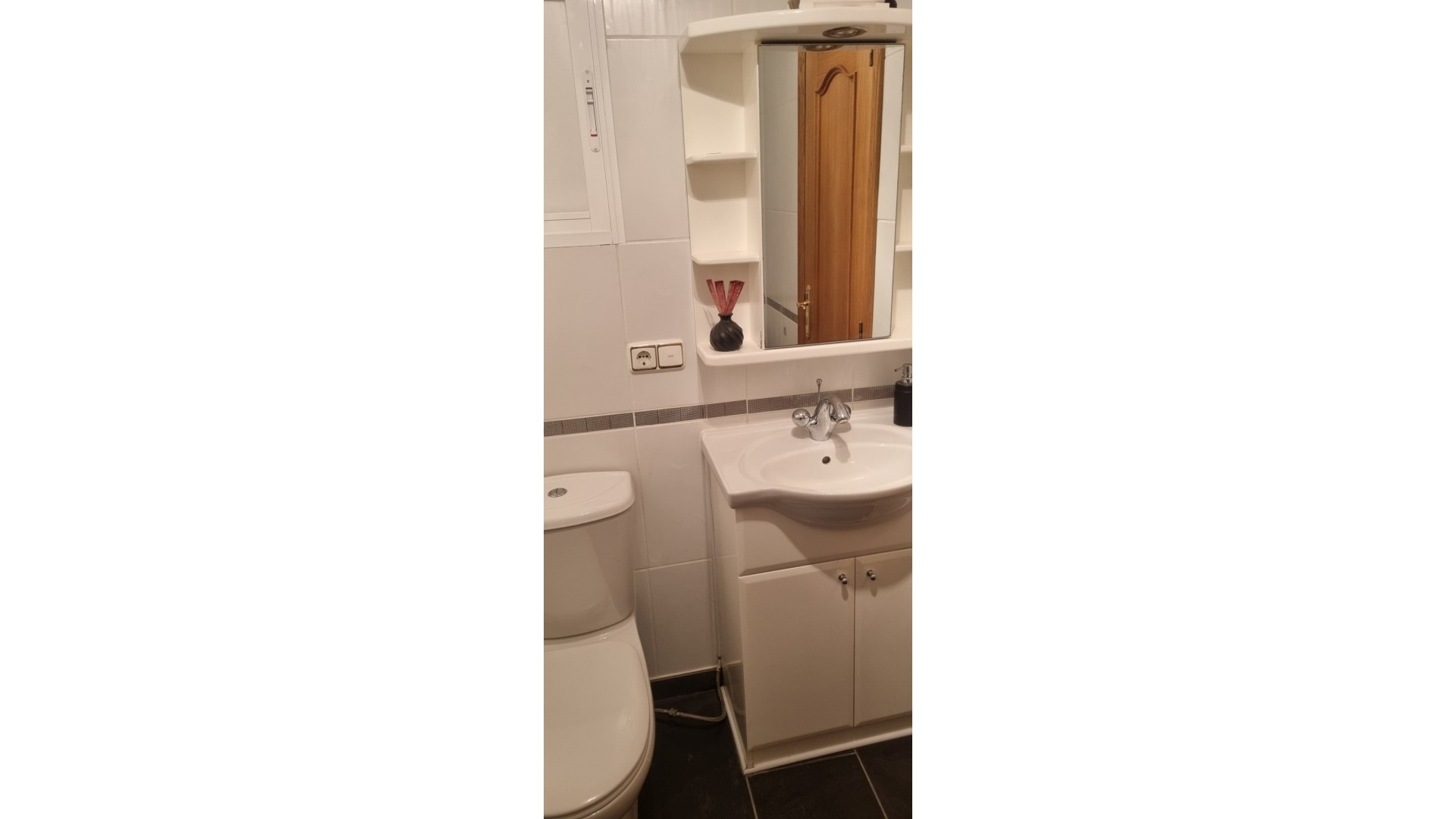 Herverkoop - Vrijstaande Villa -
Hondón de los Fráiles