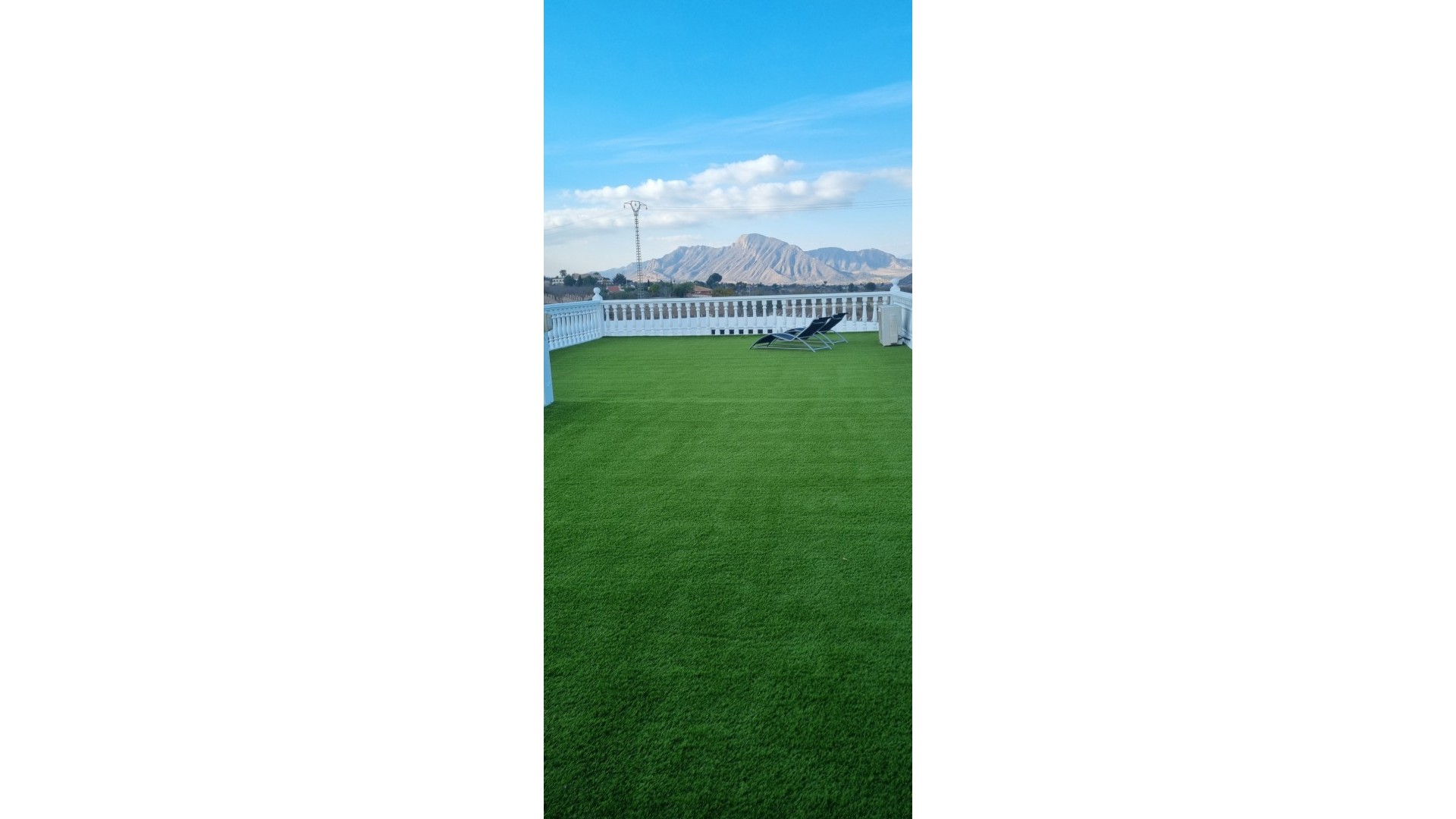 Herverkoop - Vrijstaande Villa -
Hondón de los Fráiles