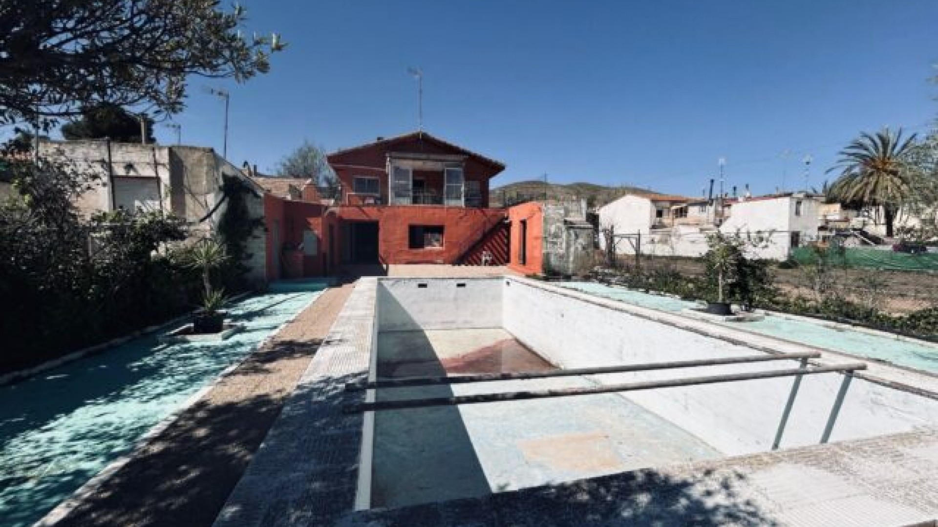 Herverkoop - Vrijstaande Villa -
Hondón de los Fráiles