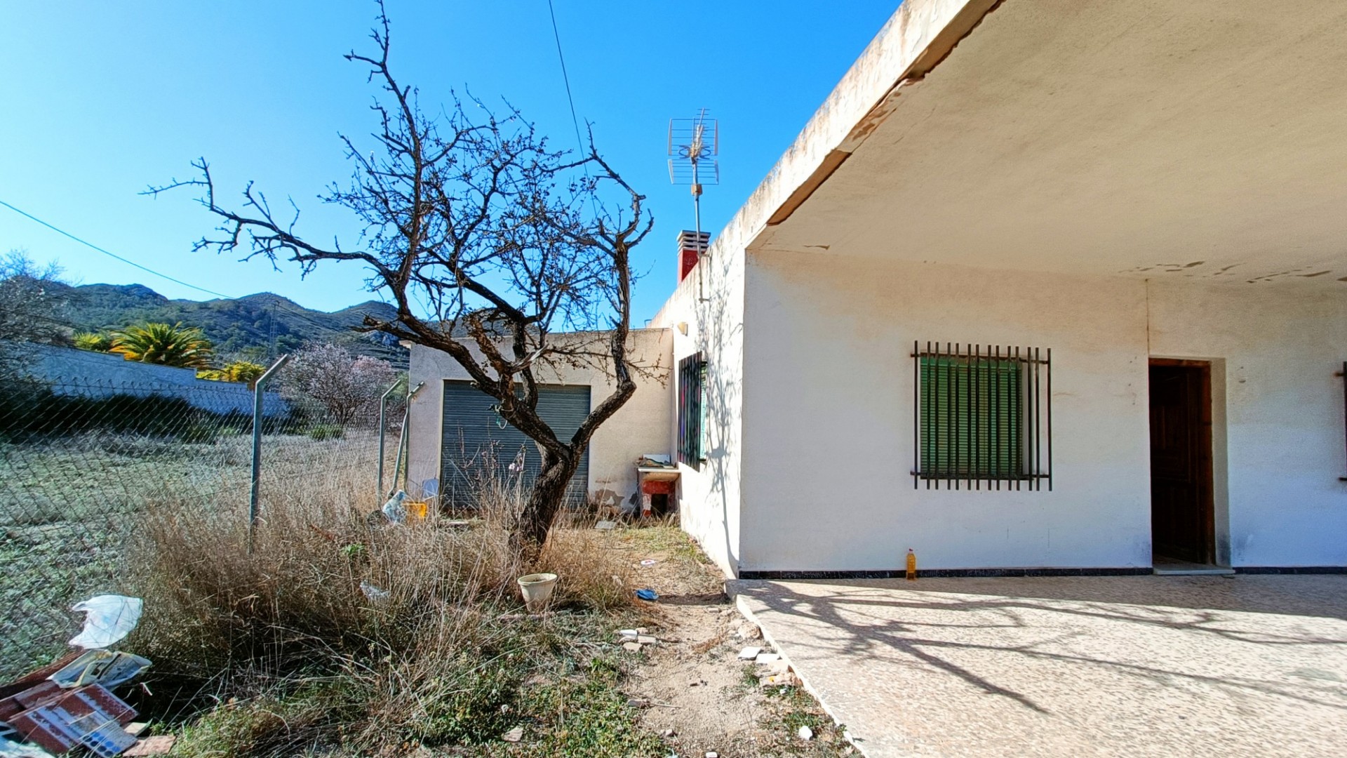 Herverkoop - Vrijstaande Villa -
Hondón de los Fráiles