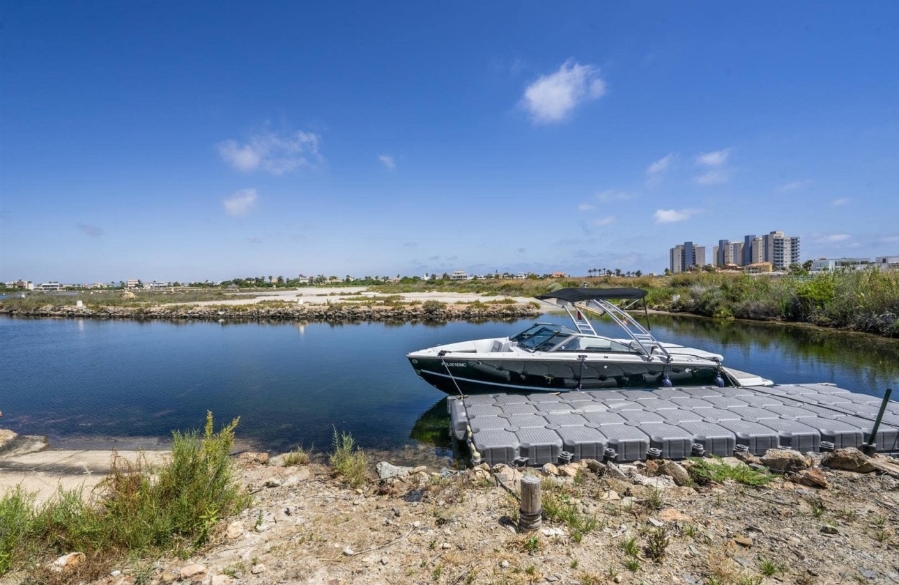 Herverkoop - Vrijstaande Villa -
La Manga del Mar Menor - La Manga