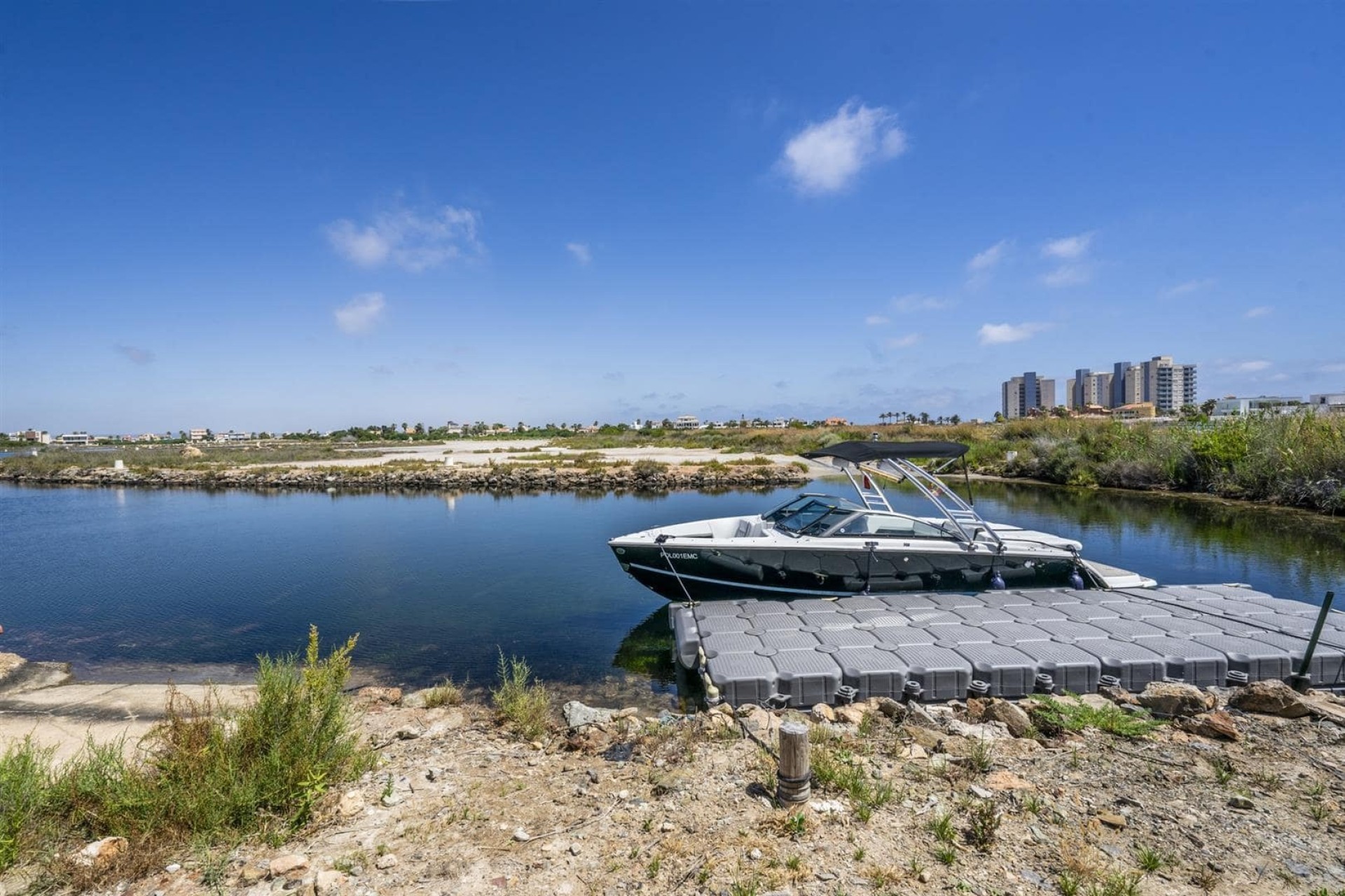 Herverkoop - Vrijstaande Villa -
La Manga del Mar Menor - La Manga