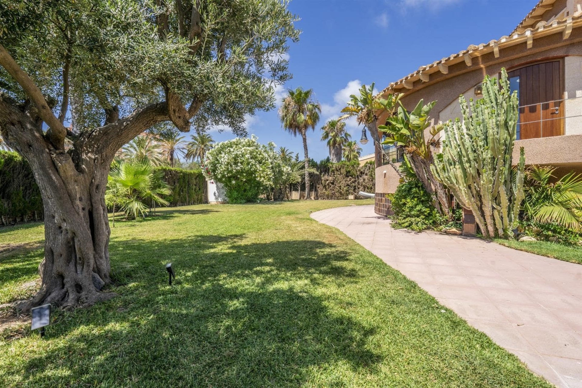Herverkoop - Vrijstaande Villa -
La Manga del Mar Menor - La Manga