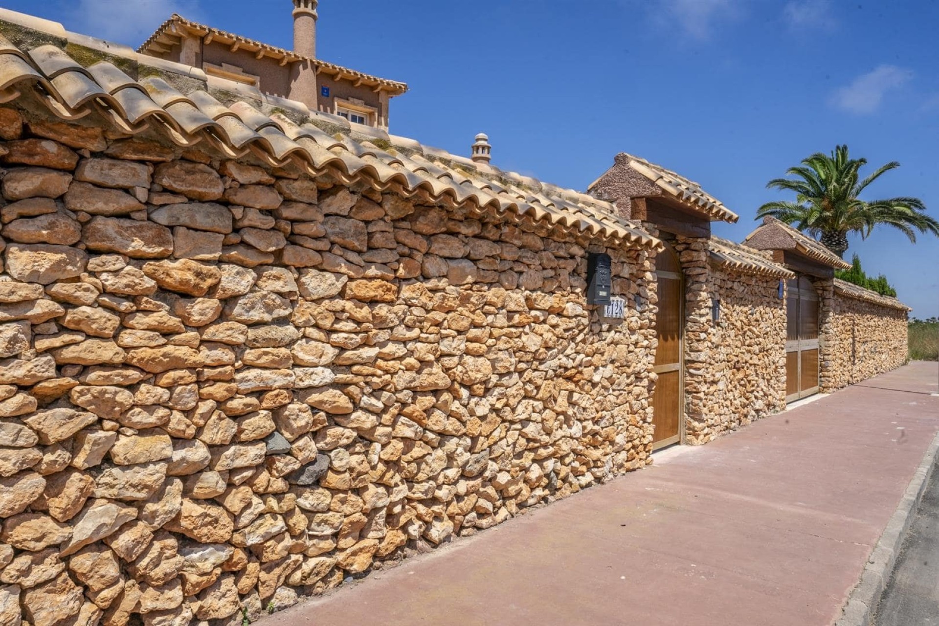 Herverkoop - Vrijstaande Villa -
La Manga del Mar Menor - La Manga