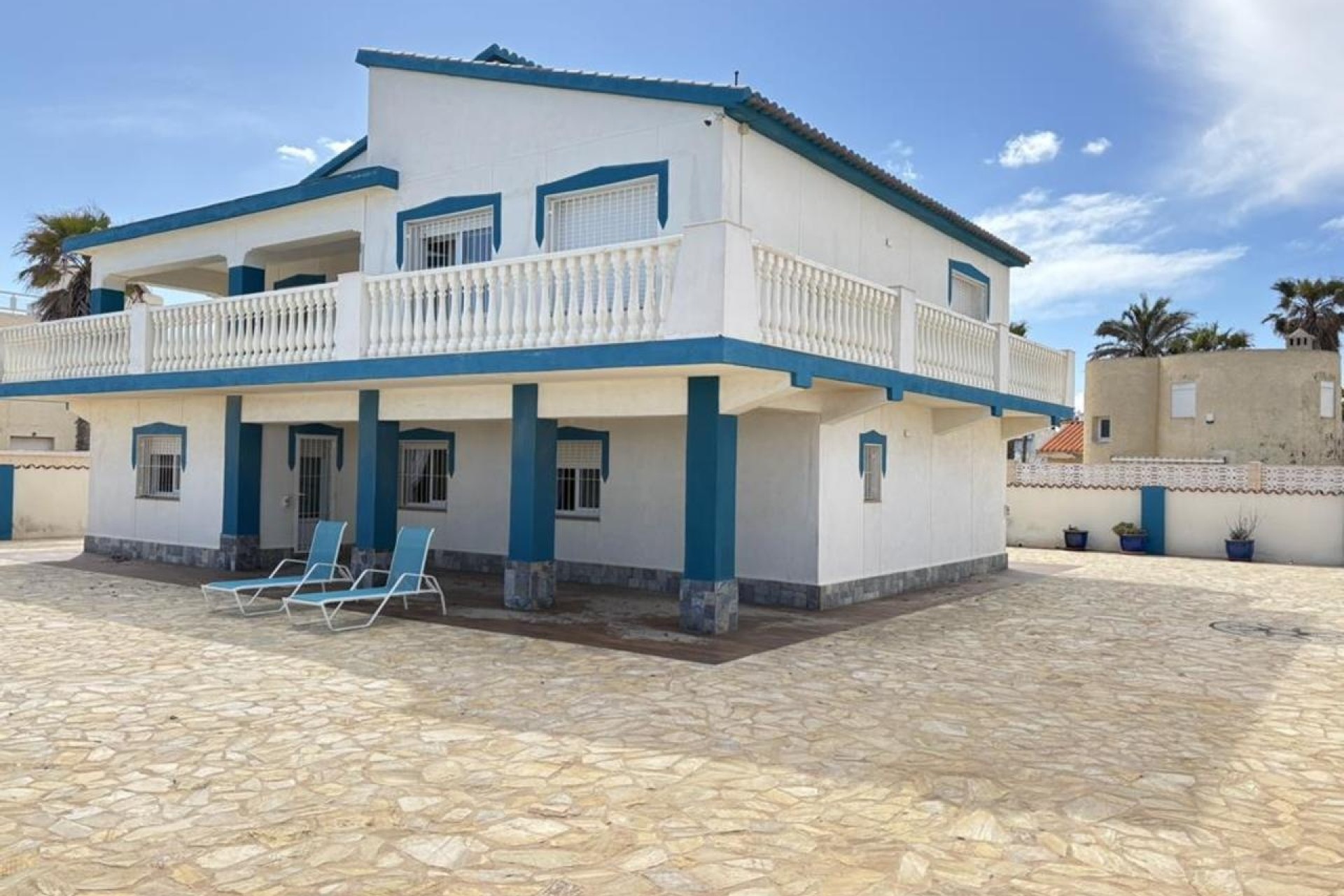 Herverkoop - Vrijstaande Villa -
La Manga del Mar Menor - La Manga