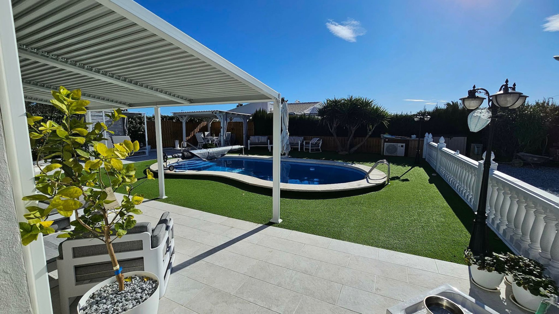 Herverkoop - Vrijstaande Villa -
La Marina