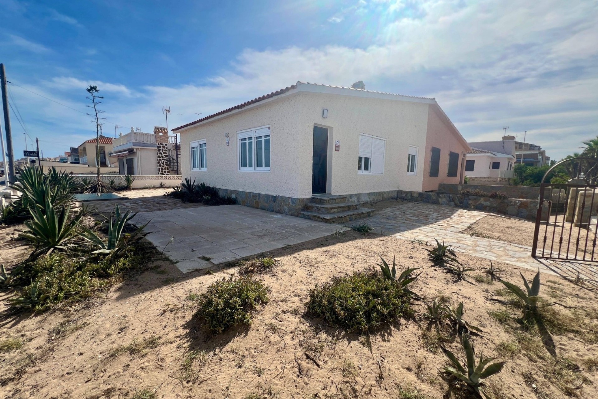 Herverkoop - Vrijstaande Villa -
La Mata - Costa Blanca