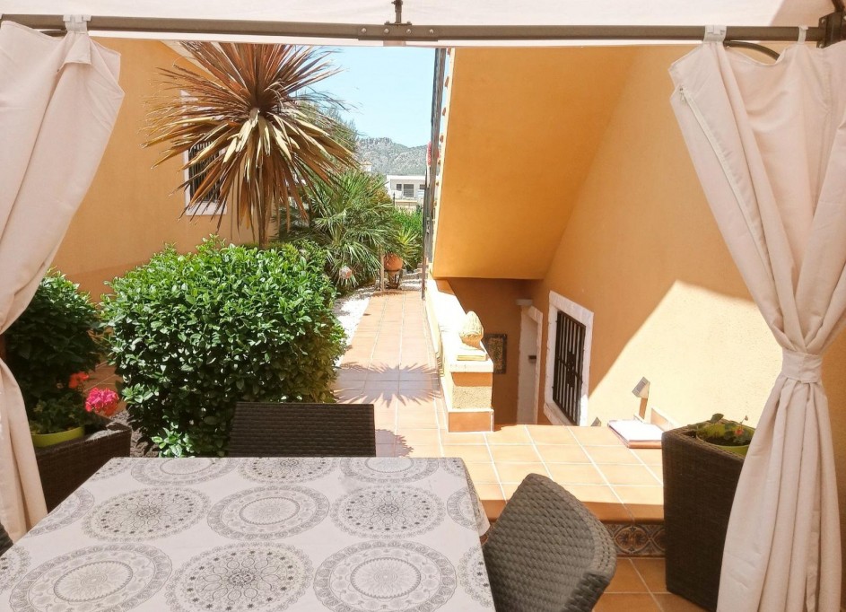 Herverkoop - Vrijstaande Villa -
La Romana