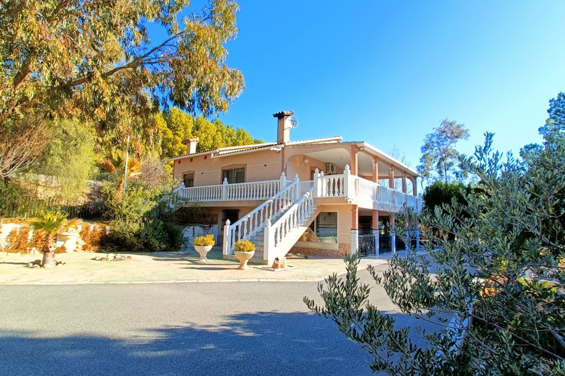 Herverkoop - Vrijstaande Villa -
La Romana