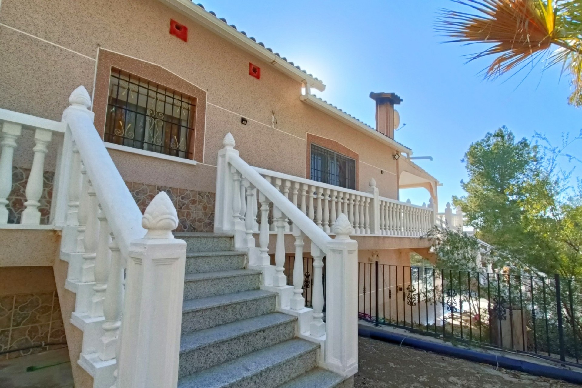 Herverkoop - Vrijstaande Villa -
La Romana