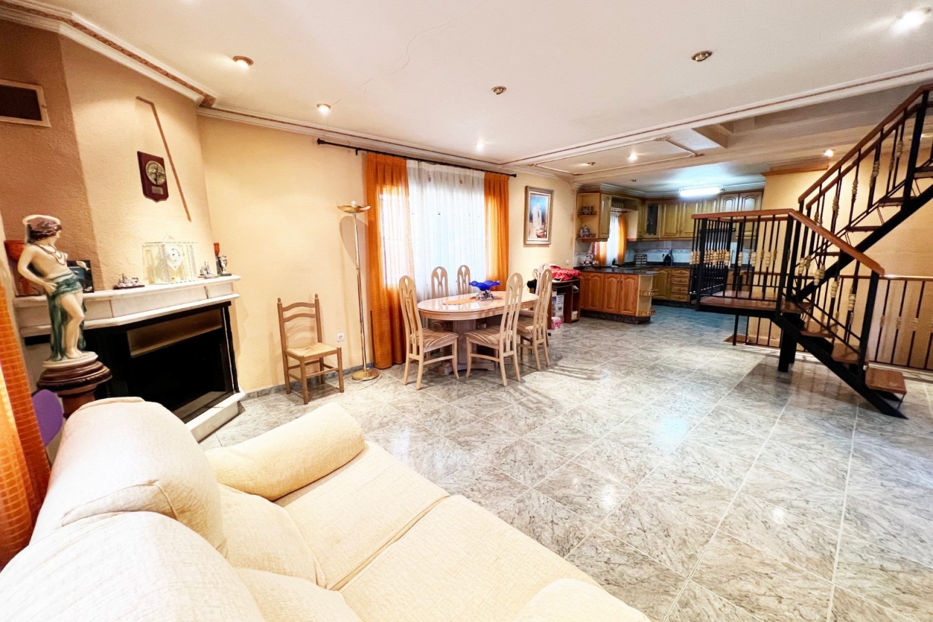 Herverkoop - Vrijstaande Villa -
La Romana