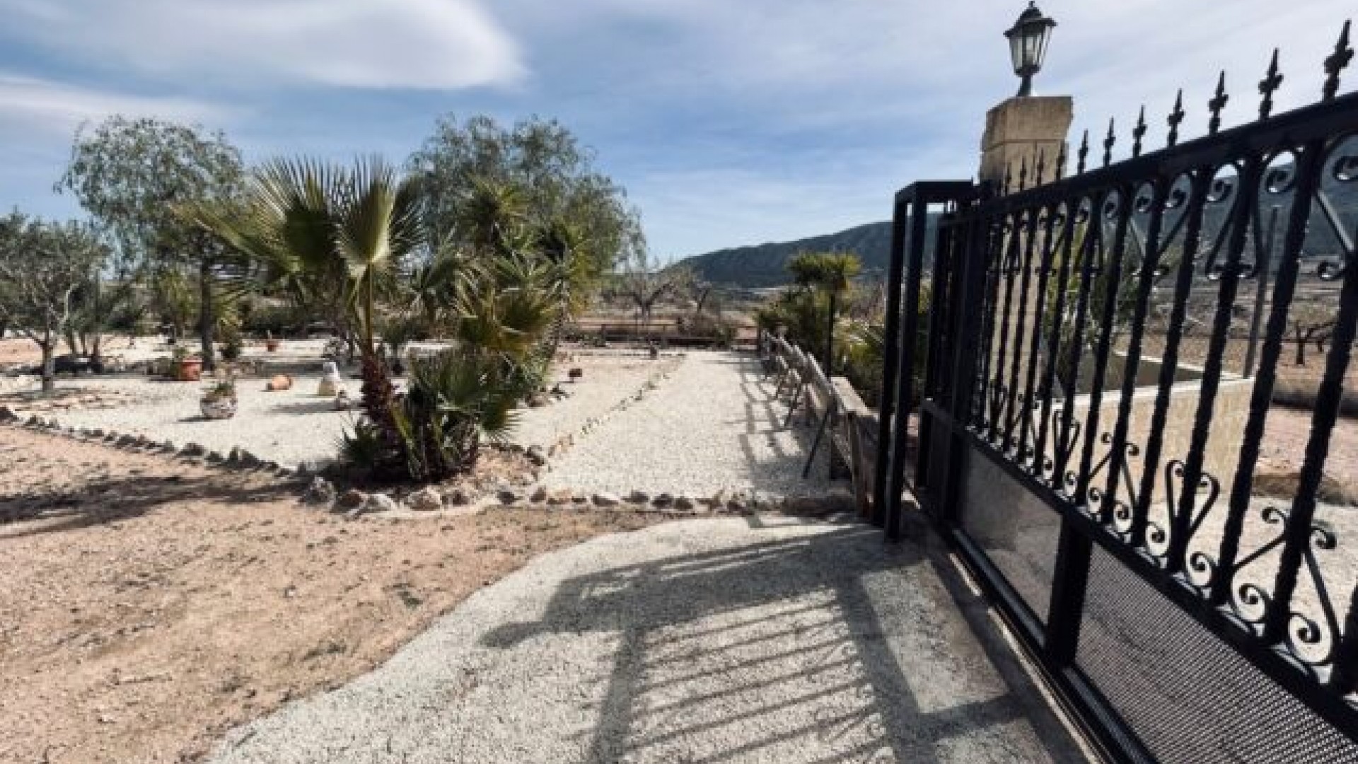 Herverkoop - Vrijstaande Villa -
La Romana