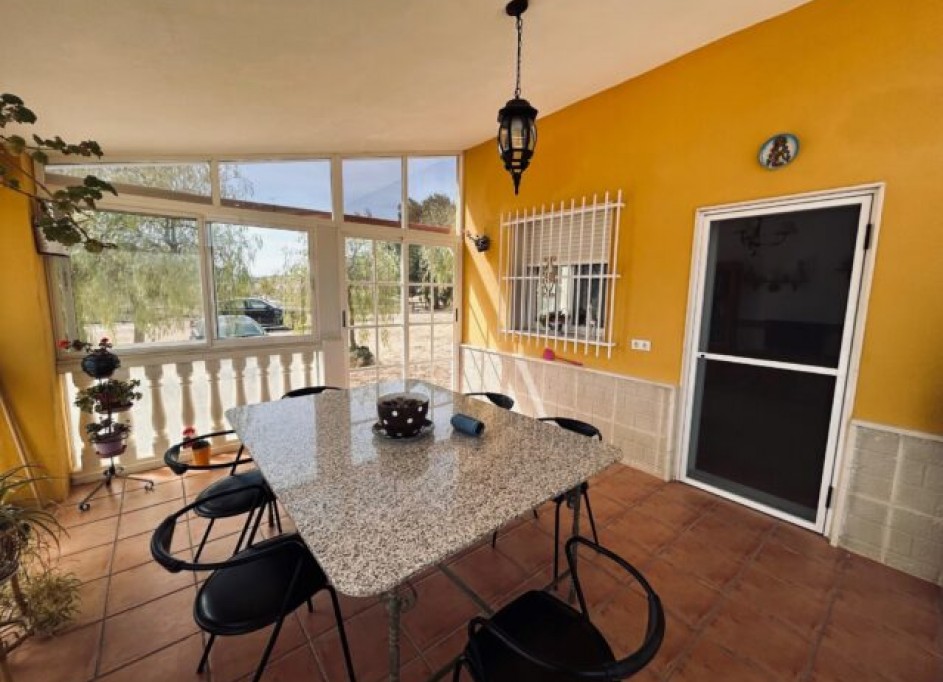 Herverkoop - Vrijstaande Villa -
La Romana