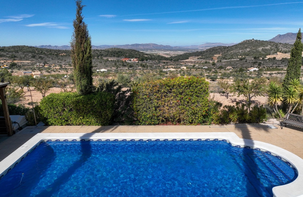 Herverkoop - Vrijstaande Villa -
La Zarza